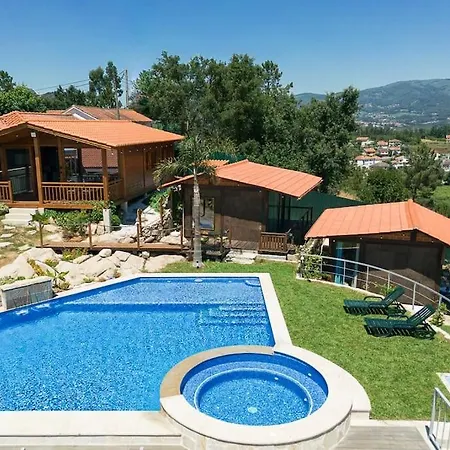 Chalet Fernandes Yellow