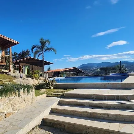 Fernandes Yellow Horská chata Ponte de Lima