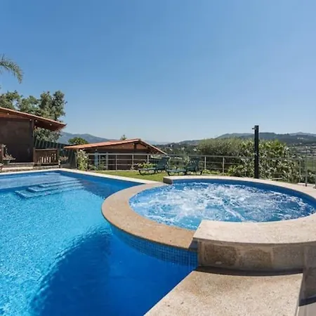 Chalet Fernandes Yellow *