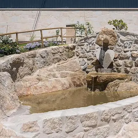 Fernandes Yellow Horská chata Ponte de Lima