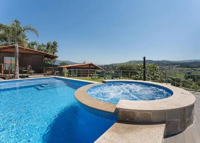 Chalet Fernandes Yellow *