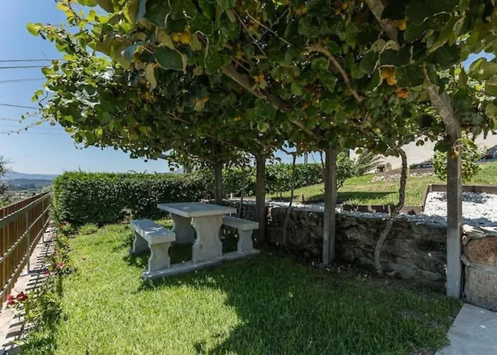 Chalet Fernandes Yellow Ponte de Lima